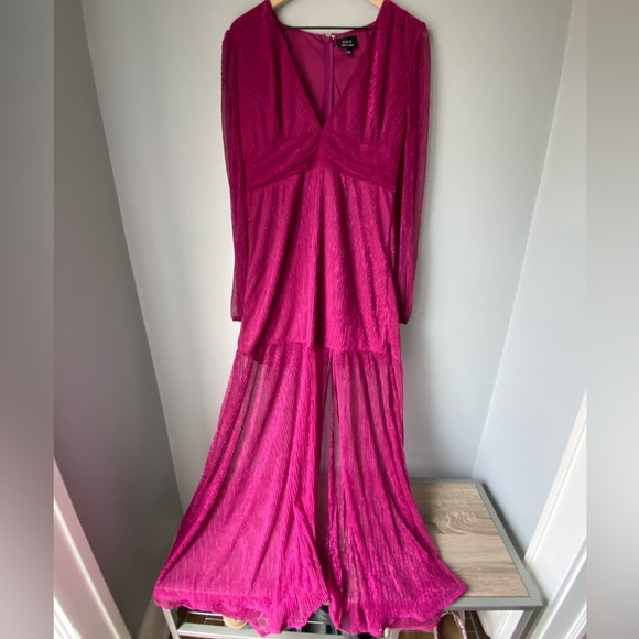 Loretta Plisse Metallic Balloon Sleeve Maxi Dress - Berry / XL - Picture 3 of 11